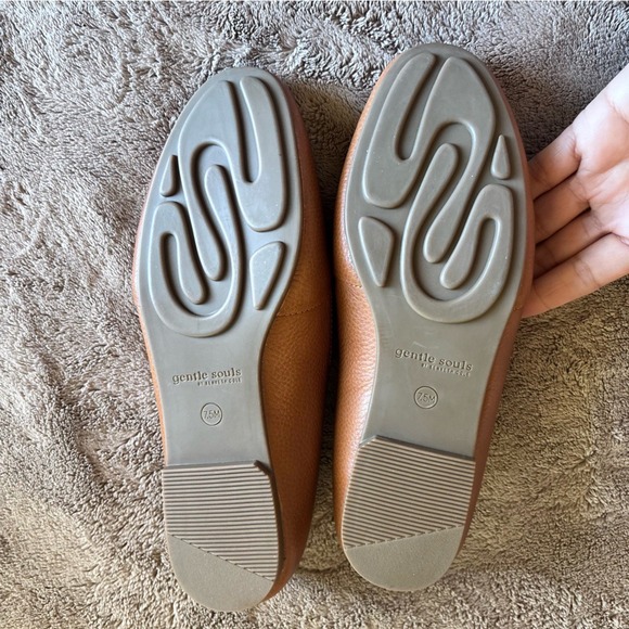 Gentle Souls by Kenneth Cole Leather Flats - Picture 6 of 10